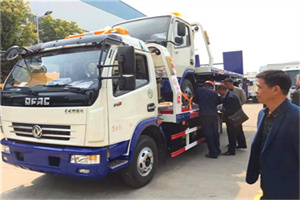 庐山汽车道路救援拖车价格